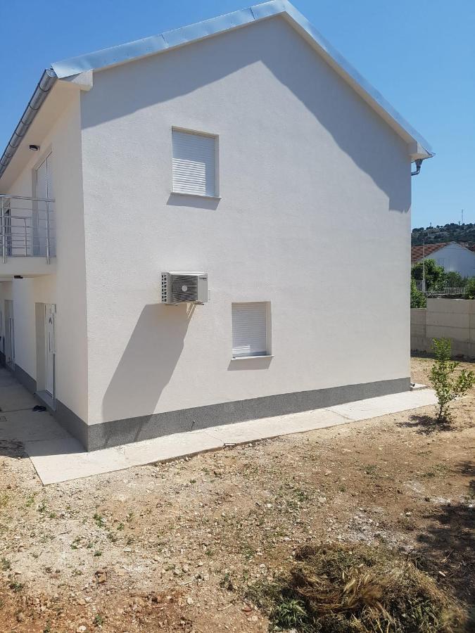 Apartmani Tamaris Murter Luaran gambar