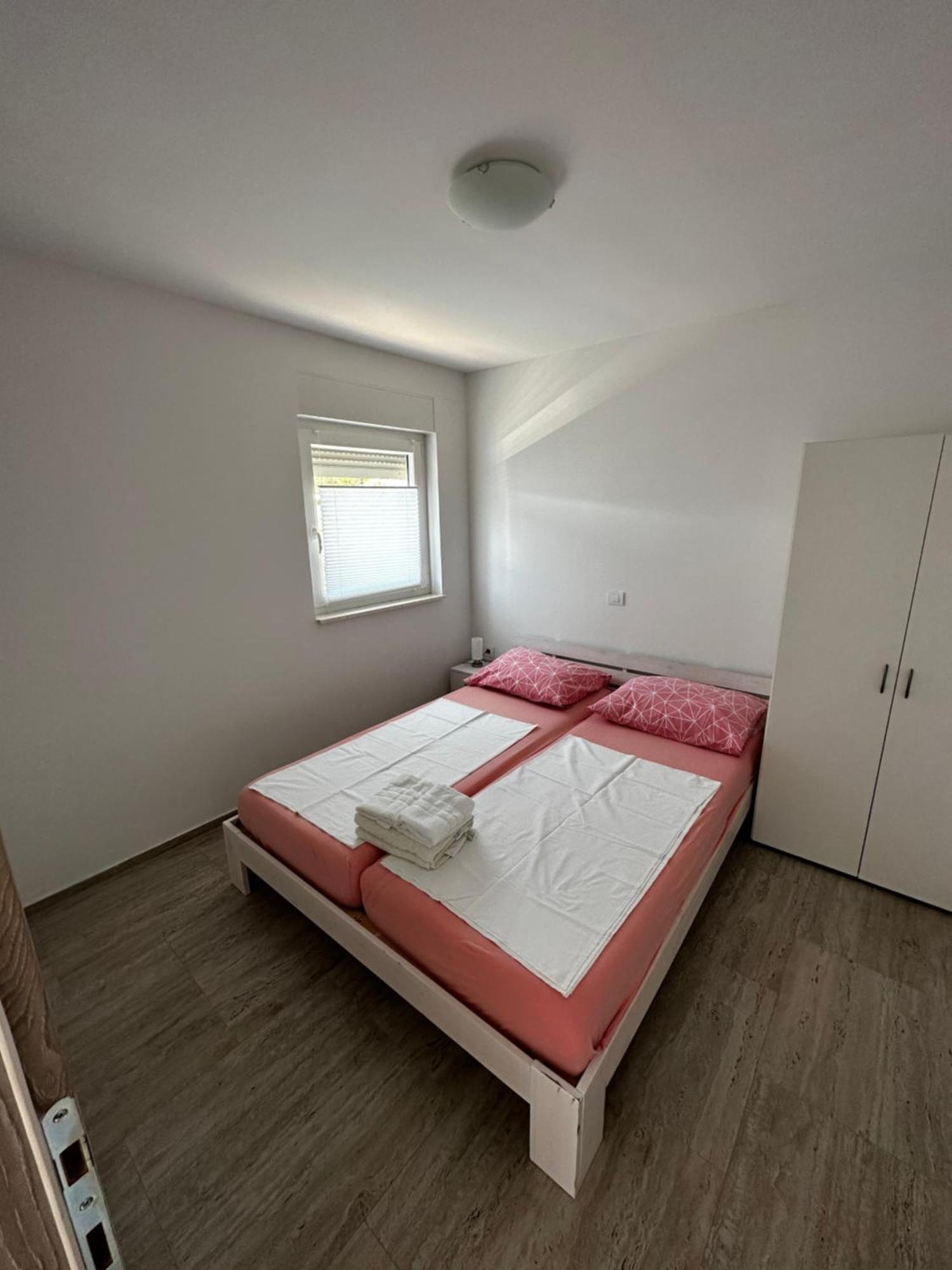 Apartmani Tamaris Murter Luaran gambar